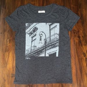 American Eagle graphic tee M